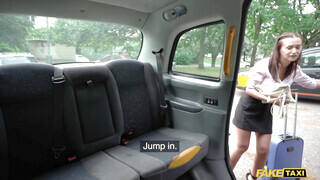Fake Taxi - Gina Ferocious a vonzó csöcsös tini