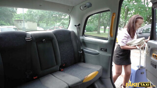 Fake Taxi  - Gigászi cickós fiatal nőci megrakva