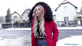 Public Agent - Jennifer Amilton pénzért baszható