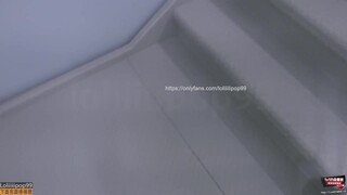Hatalmas didkós japán barinő megdöngetve