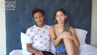 Fiatal brazil pár amatőr kamatyolása - Hot Guys Fuck