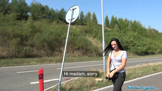 Gigászi cickós tini csaj pénzért kefél - Public Agent
