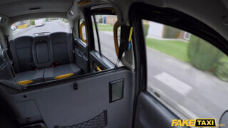 Fake Taxi - Amber Jayne a szívdöglesztő világos szőke milf