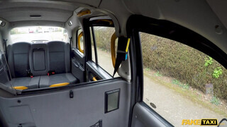 Fake Taxi - Ava Austen análba tolva