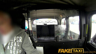 FakeTaxi - Kiki Minaj a csöcsös barna csaj
