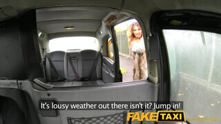 FakeTaxi - igazi aranyásó csaj