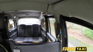 Fake Taxi - Julia de Lucia a bájos latina diáklány
