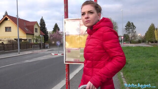 Public Agent - Amatőr maca pénzért megrakva