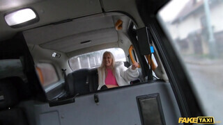 Fake Taxi - Blondie Fesser az óriás cickós szöszi