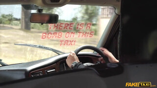 Fake Taxi - Fiatal szuka a hátsó ülésen