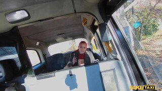 Fake Taxi - Óriás keblű kolumbiai maca