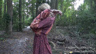 MoxieFilms - Gigászi csöcsű hippi nőci