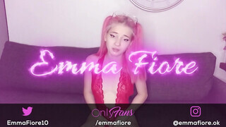 Emma Fiore cumizza a dildót
