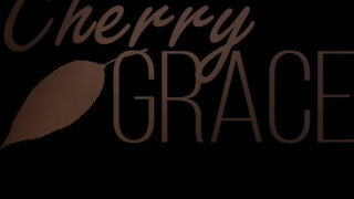 Cherry Grace bűbájos fehérneműben