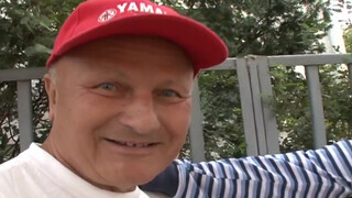 Gyuribácsi és a haverja kufircolják a kis csajt