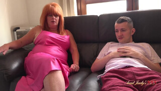 Aunt Judys XXX - Melanie megkívánta a félénk manust