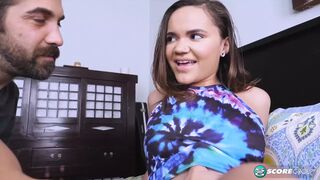 Naudi Nala vadul leszopja és lovagolja a termetes kukacot amatőr szex