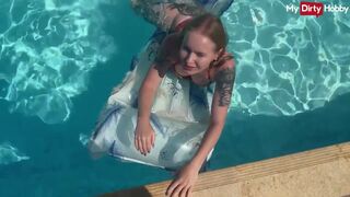 Emma wolf a tüzes szuka aki a medencében kufircol vadul